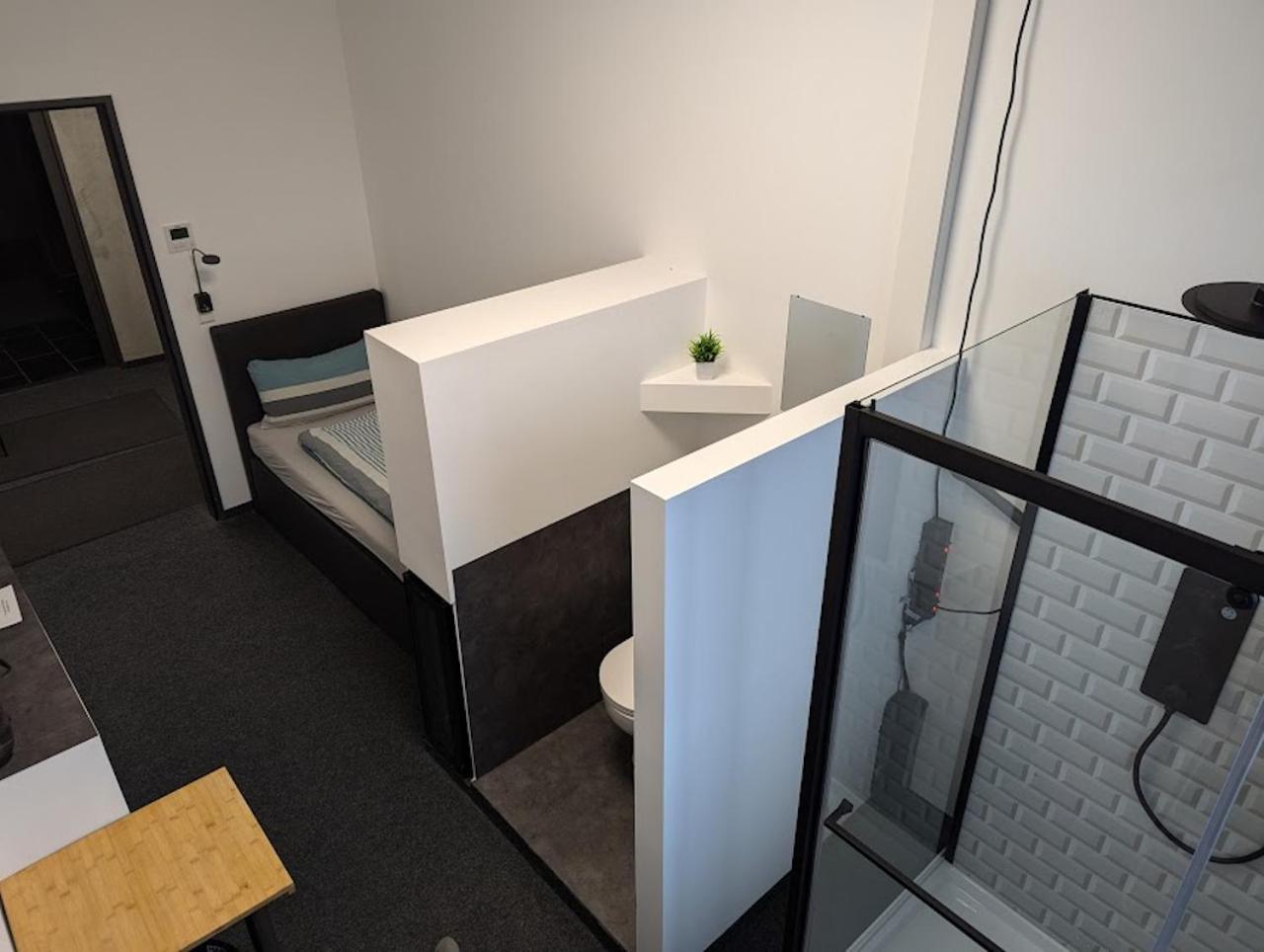 Business-Motel & 24H Selfcheckin Heimsheim Extérieur photo