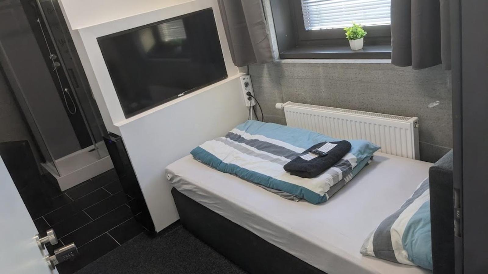 Business-Motel & 24H Selfcheckin Heimsheim Extérieur photo